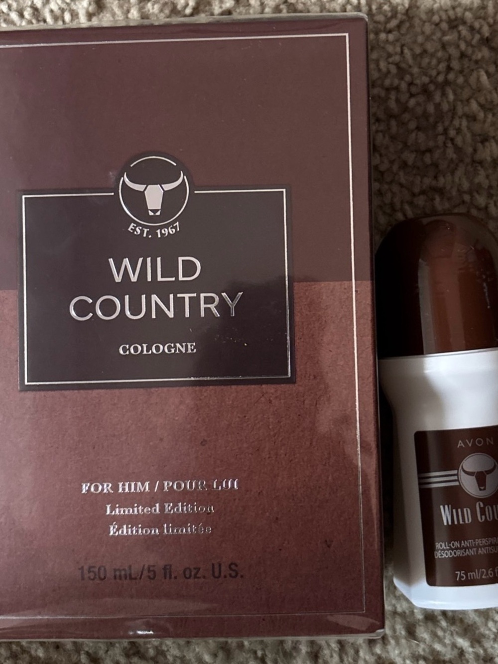Avon Wild Country Cologne Set in Brown and White